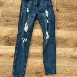 Aeropostale Women's Distressed Skinny Jeans - Blue

Size 2 but run small